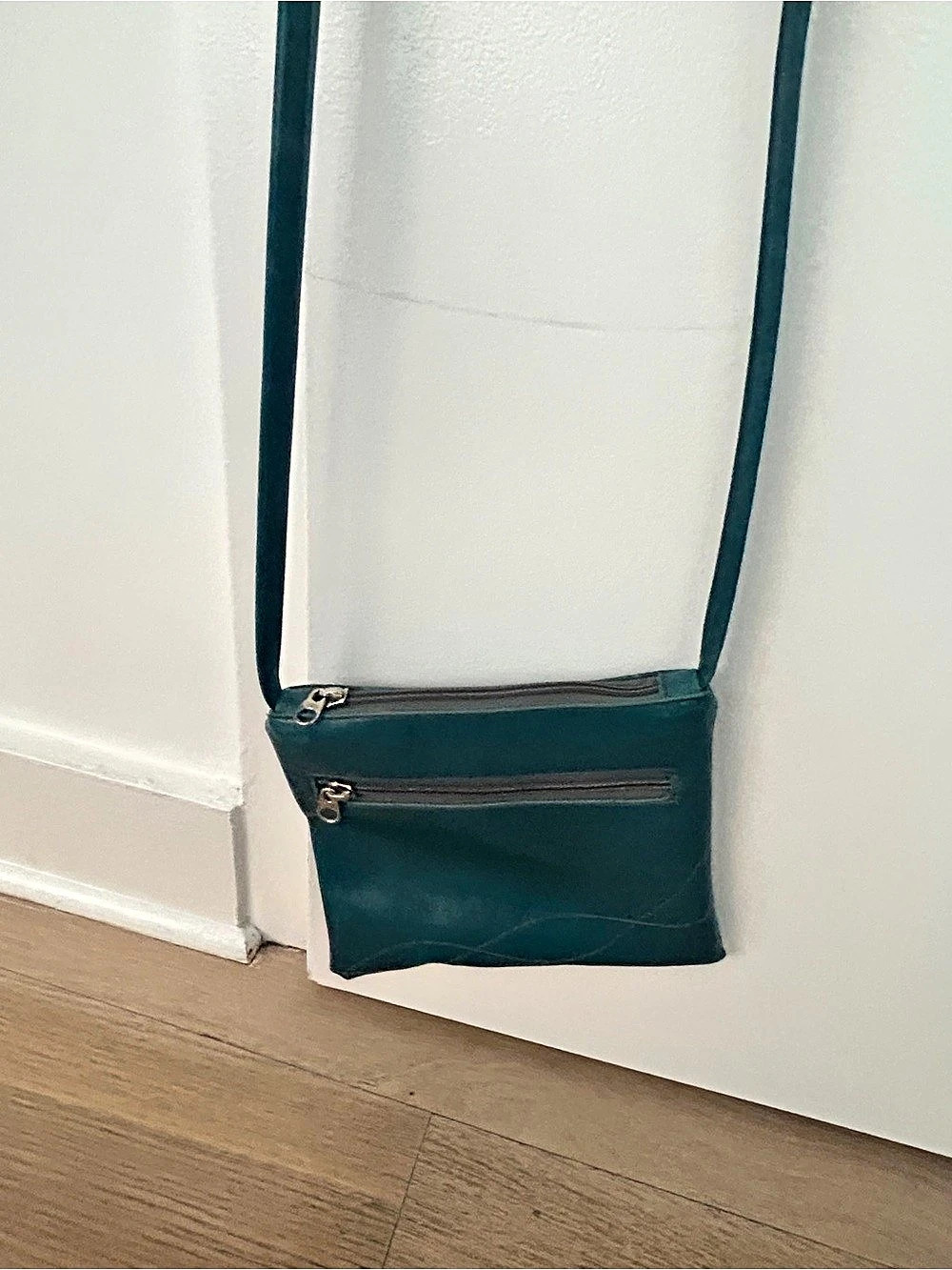 crystayn lace blue Crossbody Bag